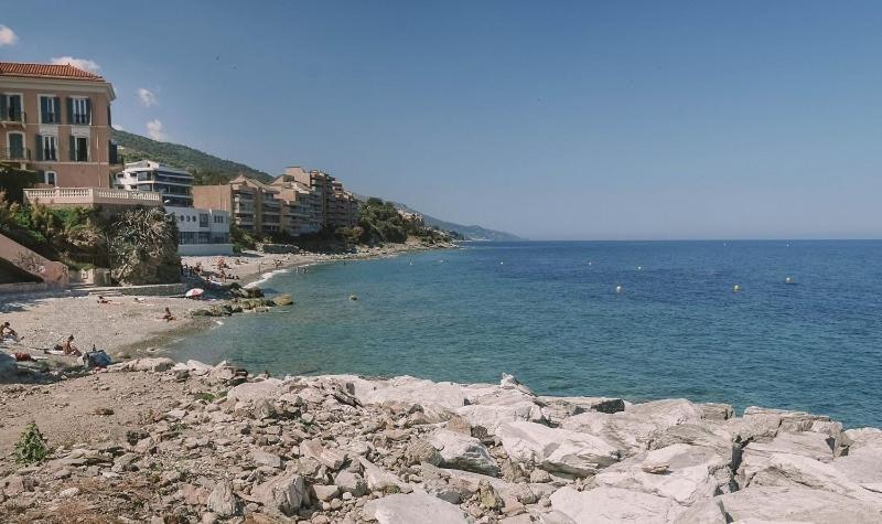Charmant Petit Studio En Centre Ville Bastia  Ngoại thất bức ảnh